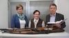 Franziska Hofherr, Bettina Fischer und Ordnungsamtsleiter Ludwig Griener (v.l.) hoffen, dass noch mehr Ehinger illegale Waffen abgeben.
