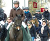 
230 Reiterinnen und Reiter haben beim Silvesterritt in Westhausen teilgenommen.

