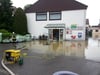Im Mai 2016 standen der Dorfladen und einige weitere Gebäude in Schemmerberg unter Wasser.