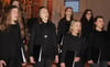 
Der Mädchenchor Rottweil und Der junge Chor St. Ursula Villingen haben in der Wallfahrtskirche auf dem Dreifaltigkeitsberg unter der Leitung von Andreas Puttkammer die Konzertbesucher hell begeistert.
