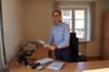 Clemens Stadler richtet sein neues Büro im Kißlegger Rathaus ein. Seit 8. Januar arbeitet er für die Gemeinde.