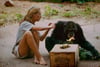 
Ihre Forschung hat unseren Blick auf Primaten entscheidend verändert: Jane Goodall Anfang der 1960er-Jahre mit Schimpanse David Graubart in Tansania. 
