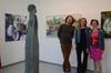 
Die drei Künstler René Geier, Miri Haddick und Ulrike Eschbaumer (von links) freuen sich über ihre gelungene Ausstellung "Unbeschwert" im KUBA. 
