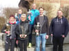 
Die Pokalsieger beim 38. Königseggwalder Osterlauf sind Marie-Luise Duventäster (von links), Maximilian Neher, Birgit Mehl, Michael Epp, Klaus Tockweiler und Laufleiter Stefan Stegmaier.
