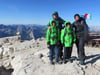 Eingepackt in warme Kleidung: Niklas, Stefan, Luis und Sandra Vochatzer aus Bolstern auf dem höchsten Punkt ihrer Tour – dem Piz Boe auf 3152 Meter.