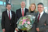 
Glückwünsche an Martin Bücher (von rechts) und seine Ehefrau Cornelia von Heiko Schmid und Günther Wall.
