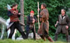
Die Inszenierung von „Robin Hood“ setzt vor allem auf intensive, spannende Szenen: links im Bild der Titelheld (Sebastian Heerwart) im Kampf mit Little John (Elmar Luger).
