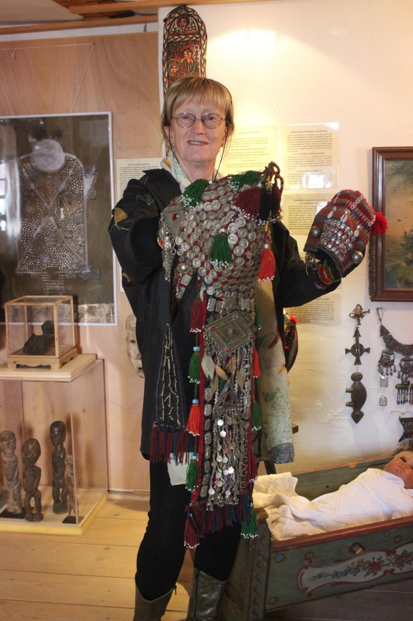 Ausstellung zeigt Vielfalt weltweiter Rituale