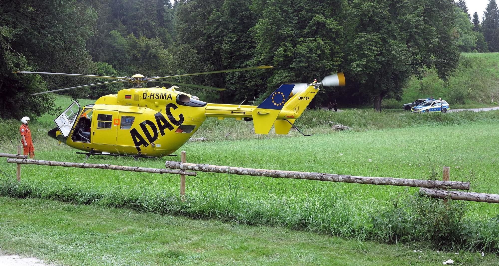 Mit Dem Rettungshubschrauber In Die Klinik