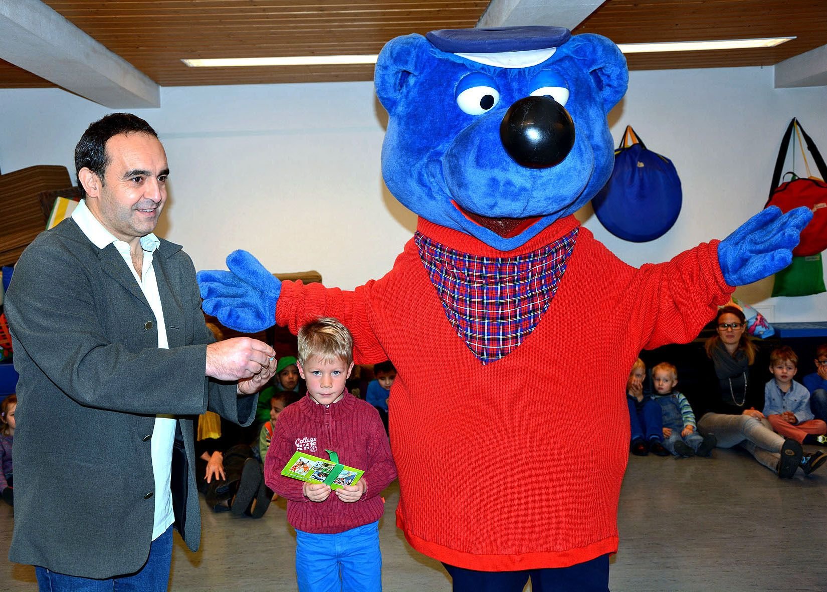 Käpt’n Blaubär kommt in den Kindergarten