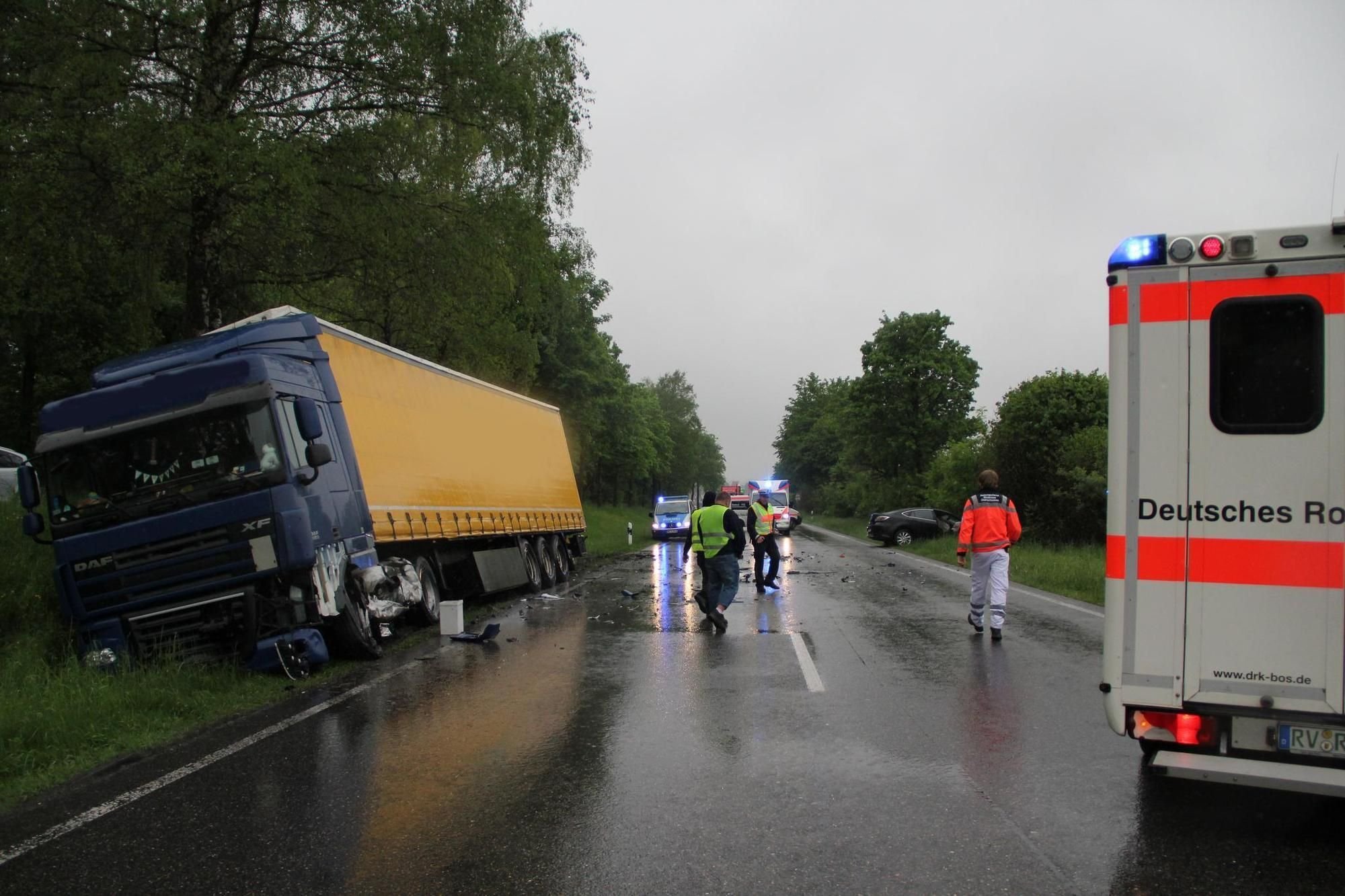 Schwerer Unfall auf der B 30 bei Bad Waldsee