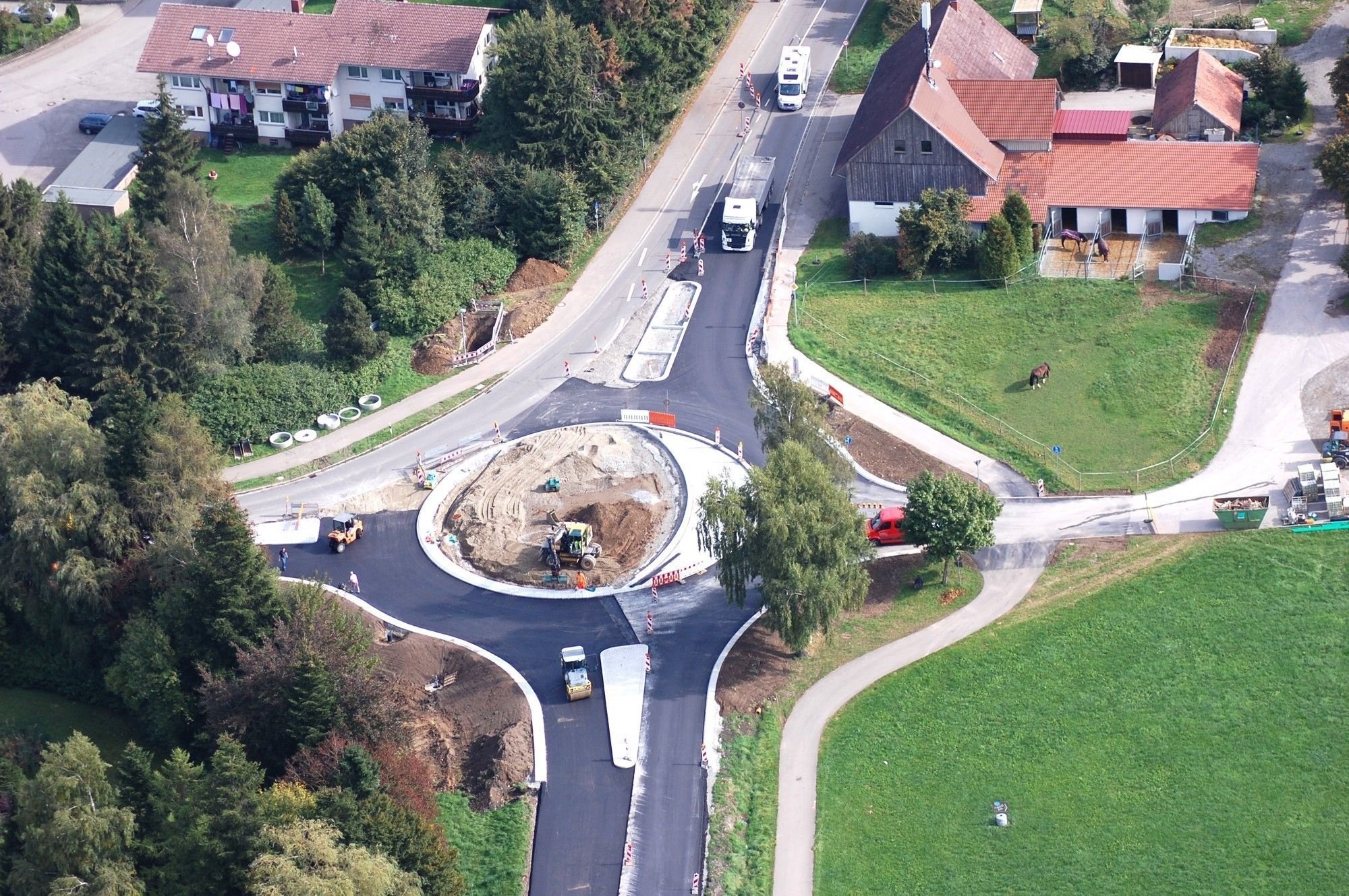 Arbeiten Am Kreisverkehr Schreiten Voran