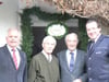 Die früheren Ravensburger Polizeichefs Roland Koch, Reinhard Hölzer und Uwe Stürmer (von links) gratulieren Anton Bertele (Zweiter von links) zum Geburtstag