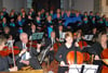 
Gute Harmonie herrscht zwischen Gospelchor und Orchester der Markdorfer Musikfreunde beim Wohltätigkeitskonzert am Sonntagabend in der Pfarrkirche St. Nikolaus.
