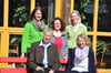 
Diplompsychologin Chris Wilhelm (hinten Bildmitte) leitet seit Januar die Erziehungsberatung in Lindau. Neben ihr die Mitarbeiterinnen Christina Mack-Kast (links) und Annette Proske (rechts), Gerhard Riedl und Rosmarie Lingg (vorne von links).
