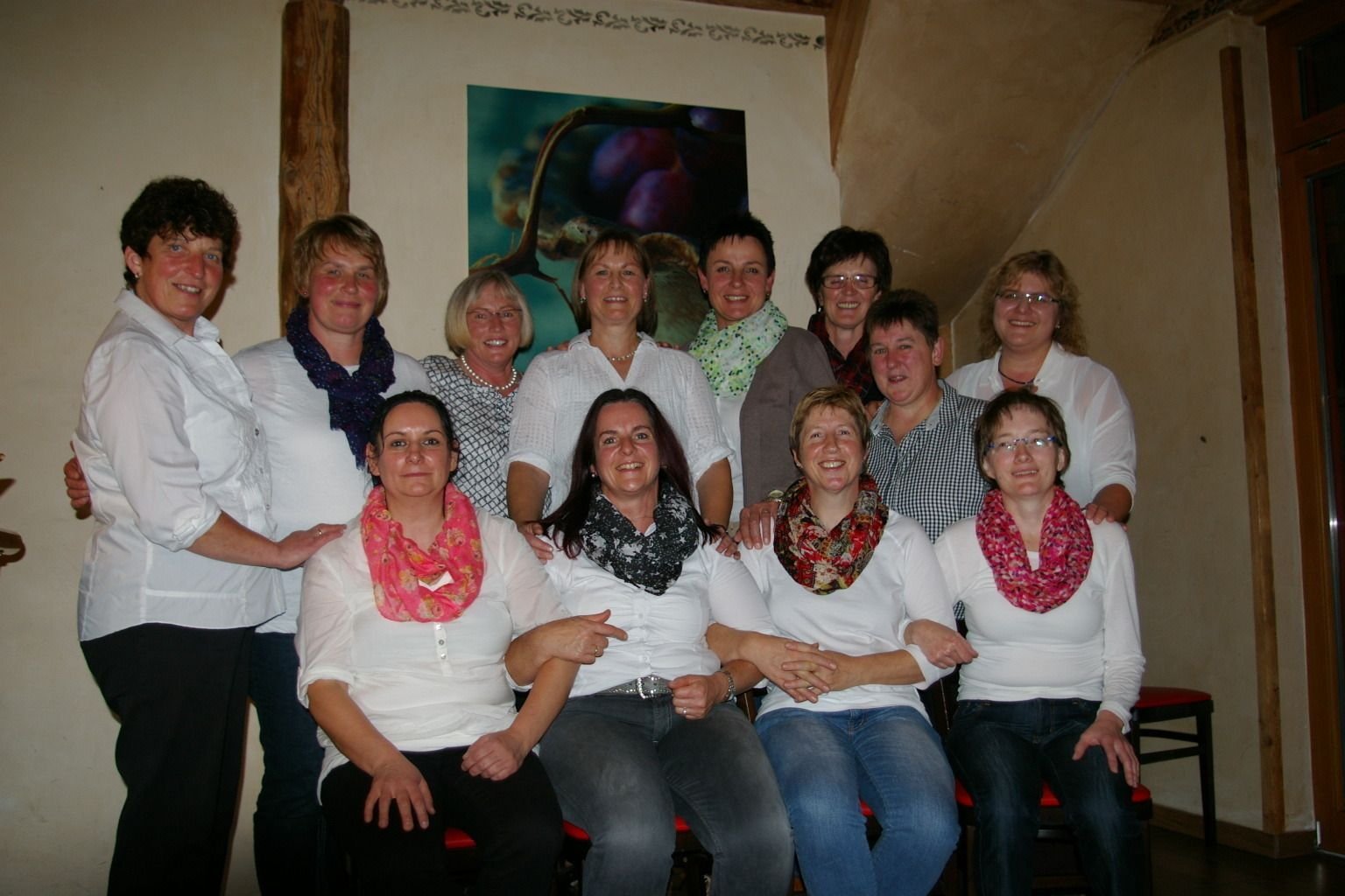 Viele helfende Hände