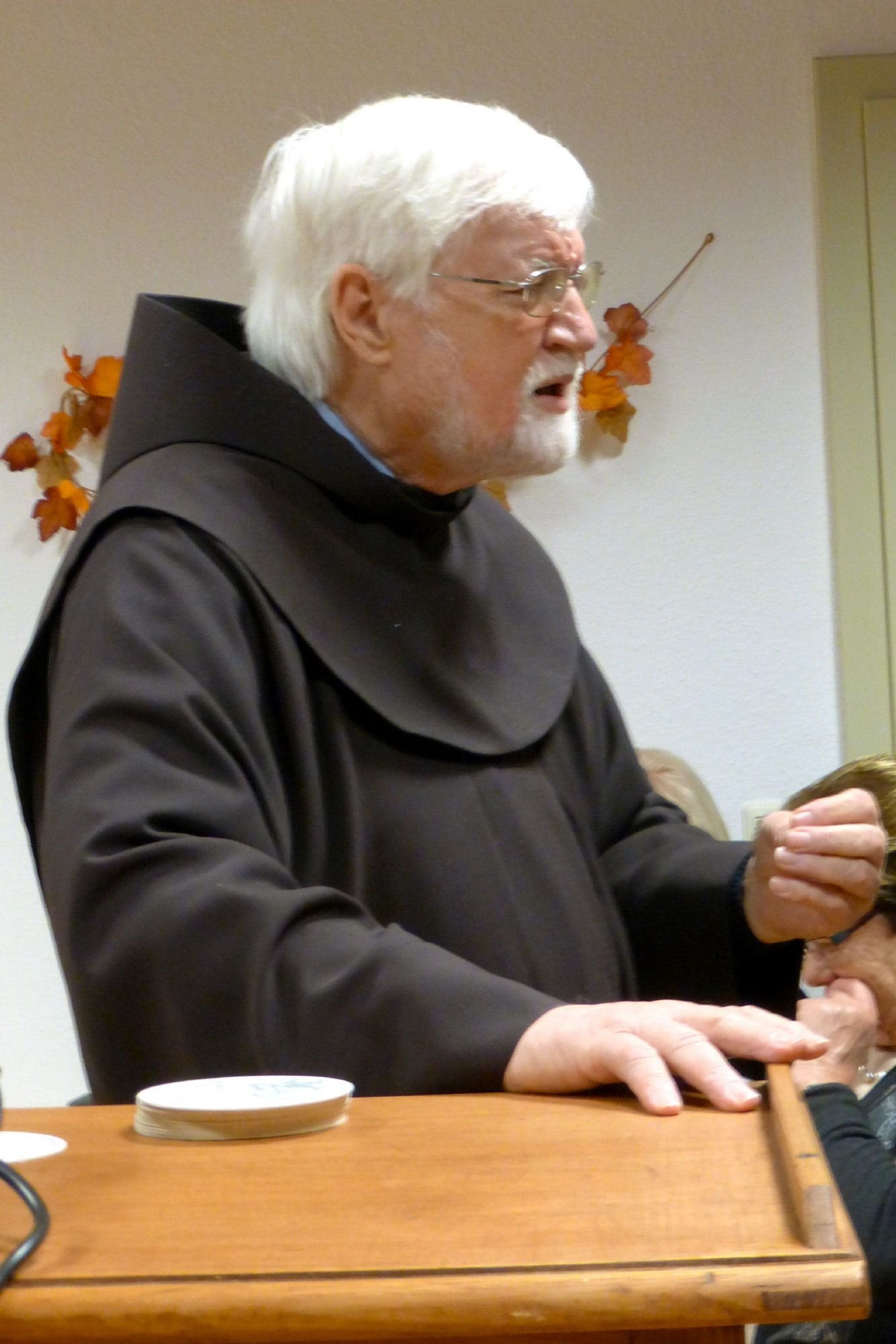 Pater Erich berichtet über 50 Jahre Arbeit als Priester und Missionar