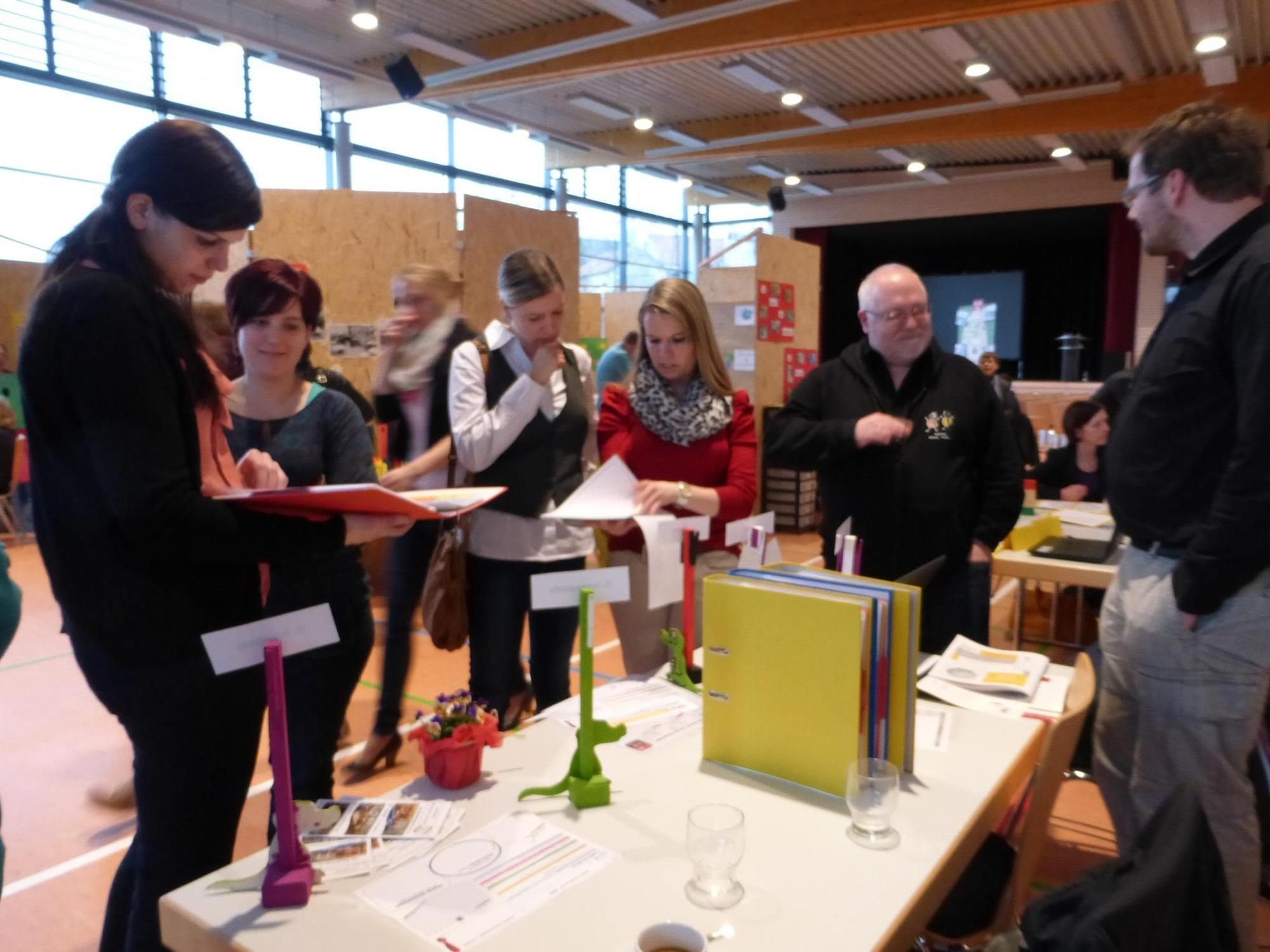 Lehrer diskutieren neue Lernmethoden