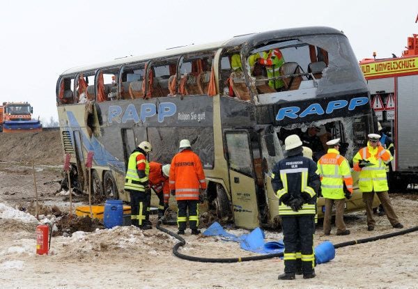 Auslöser Für Reisebus-Unfall Weiterhin Unklar