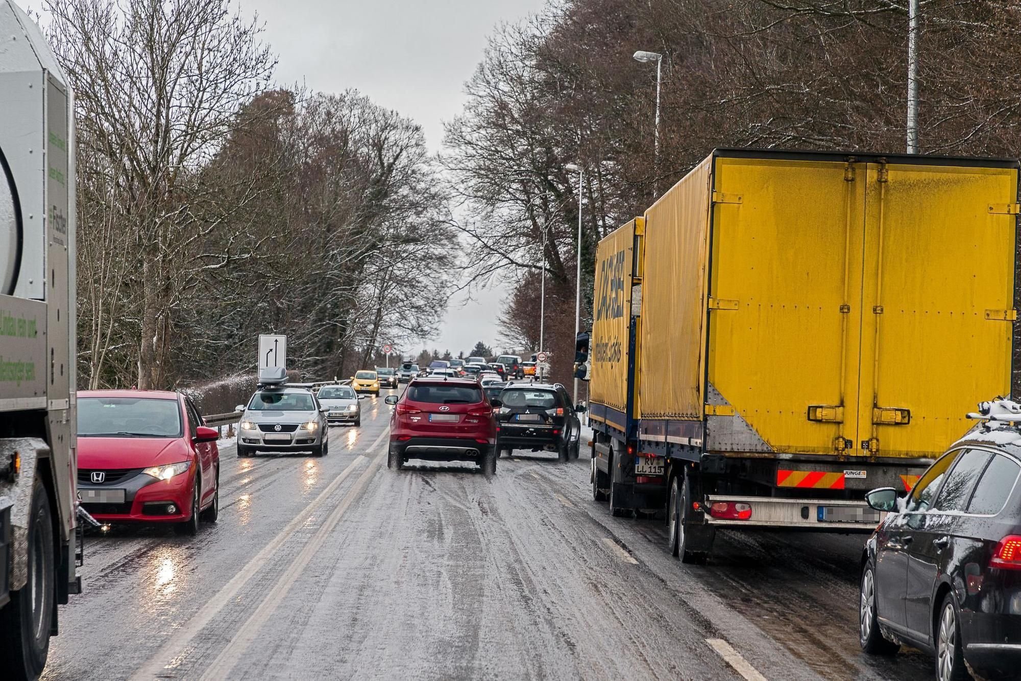 Schneechaos Legt Lindaus Verkehr Lahm