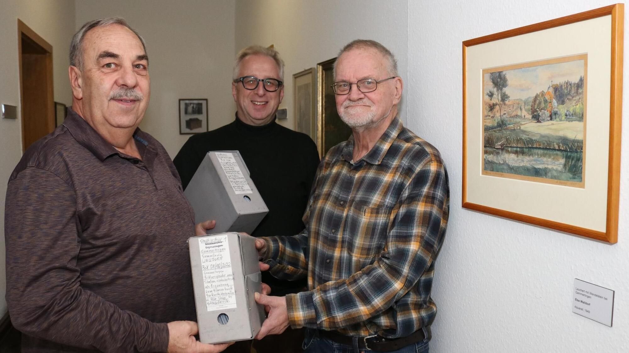 Eine letzte Box fürs Stadtarchiv Heimatforscher schließt sein