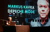  Kurzweilige Lesung im Kulturhaus Caserne: Markus Kavka liest Depeche Mode und erzählt dabei viel aus seinem Leben.