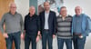 Haben sich zum Thema Bauen in Langenargen beziehungsweise am Mooser Weg ausgetauscht (von links): Alfons Göppinger, Richard Kathan, Bürgermeister Ole Münder, Michael Fuchs und Lothar Frick.