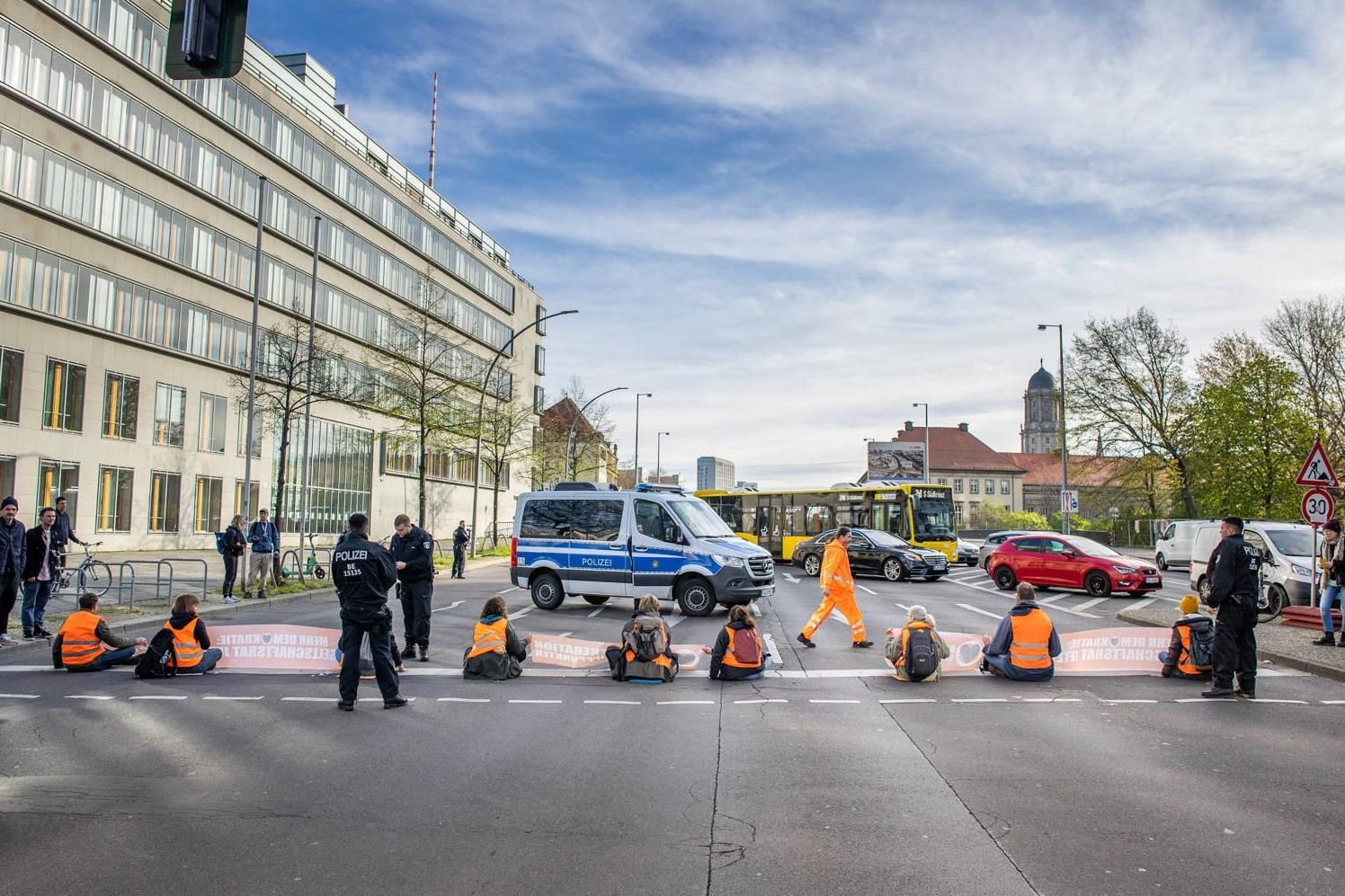 Politisch Motivierte Kriminalität Auf Höchststand