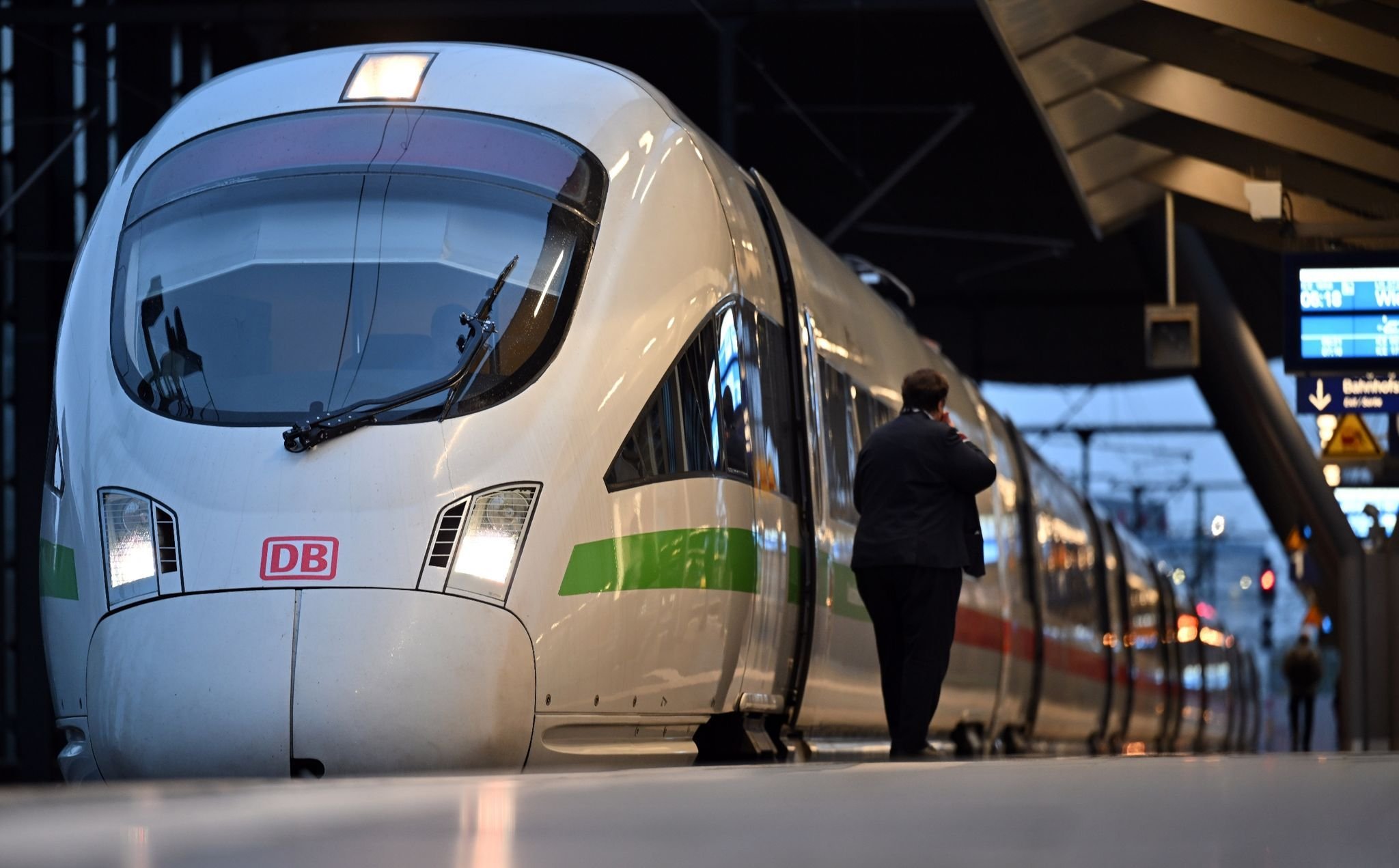 Schlichtung Soll Tarifkonflikt Bei Der Bahn Lösen