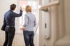 Der Begriff ‚Betongold‛ signalisiert Sicherheit in der Immobilienbranche. Doch wie bei jeder Kapitalanlage gilt es, Chancen und Risiken genau zu prüfen.
