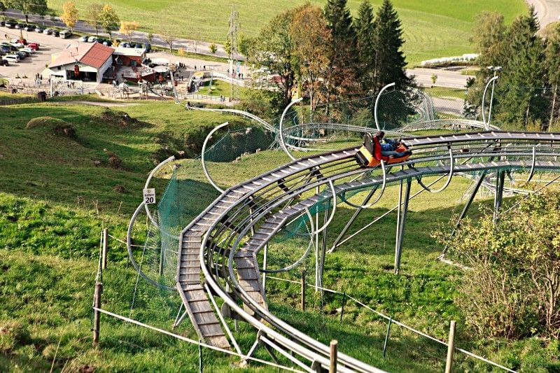 Immenstadt Schwerer Unfall auf Rodelbahn Alpsee Coaster