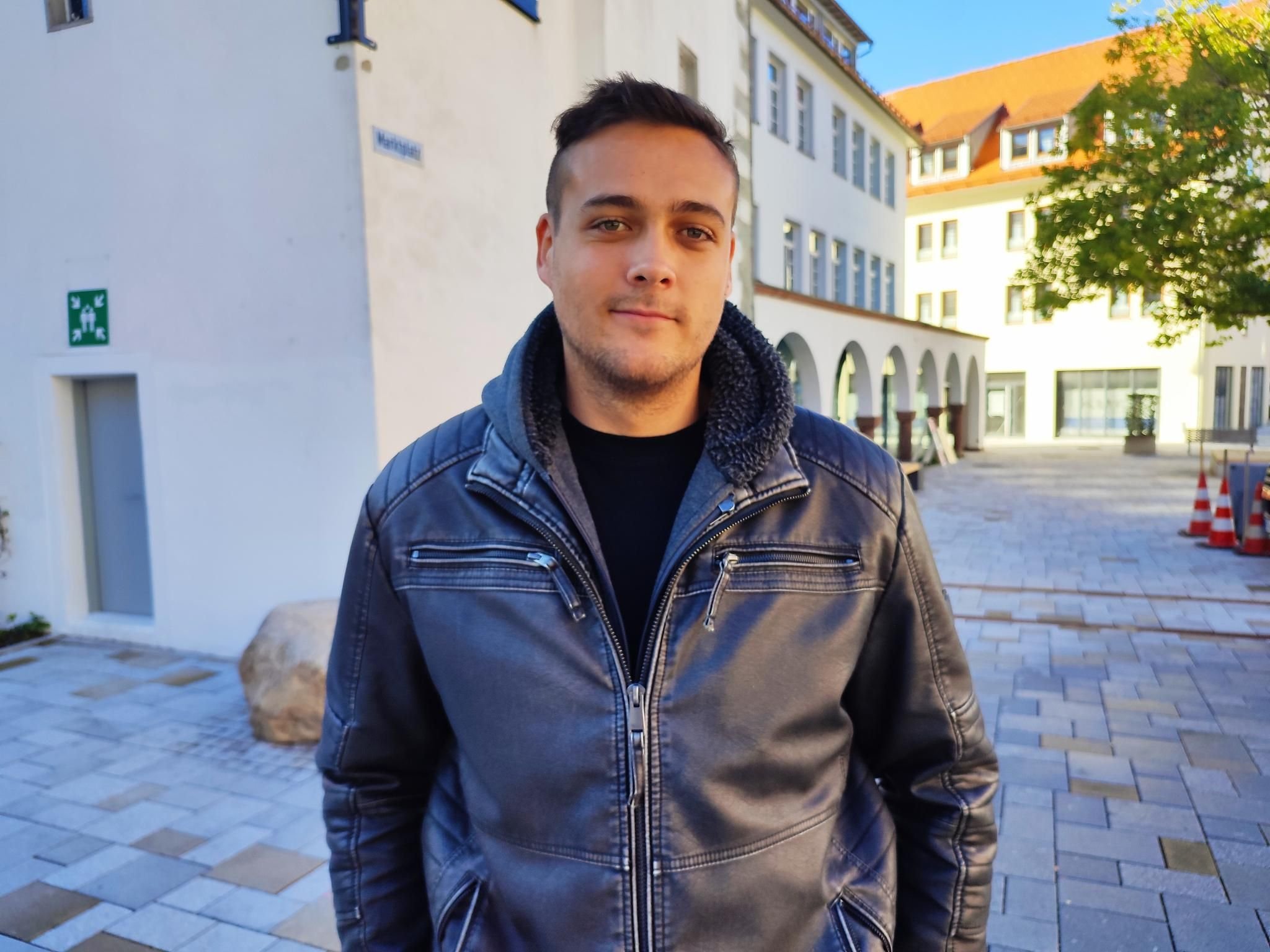 Als ein Mann verprügelt wird, geht dieser Isnyer selbstlos dazwischen