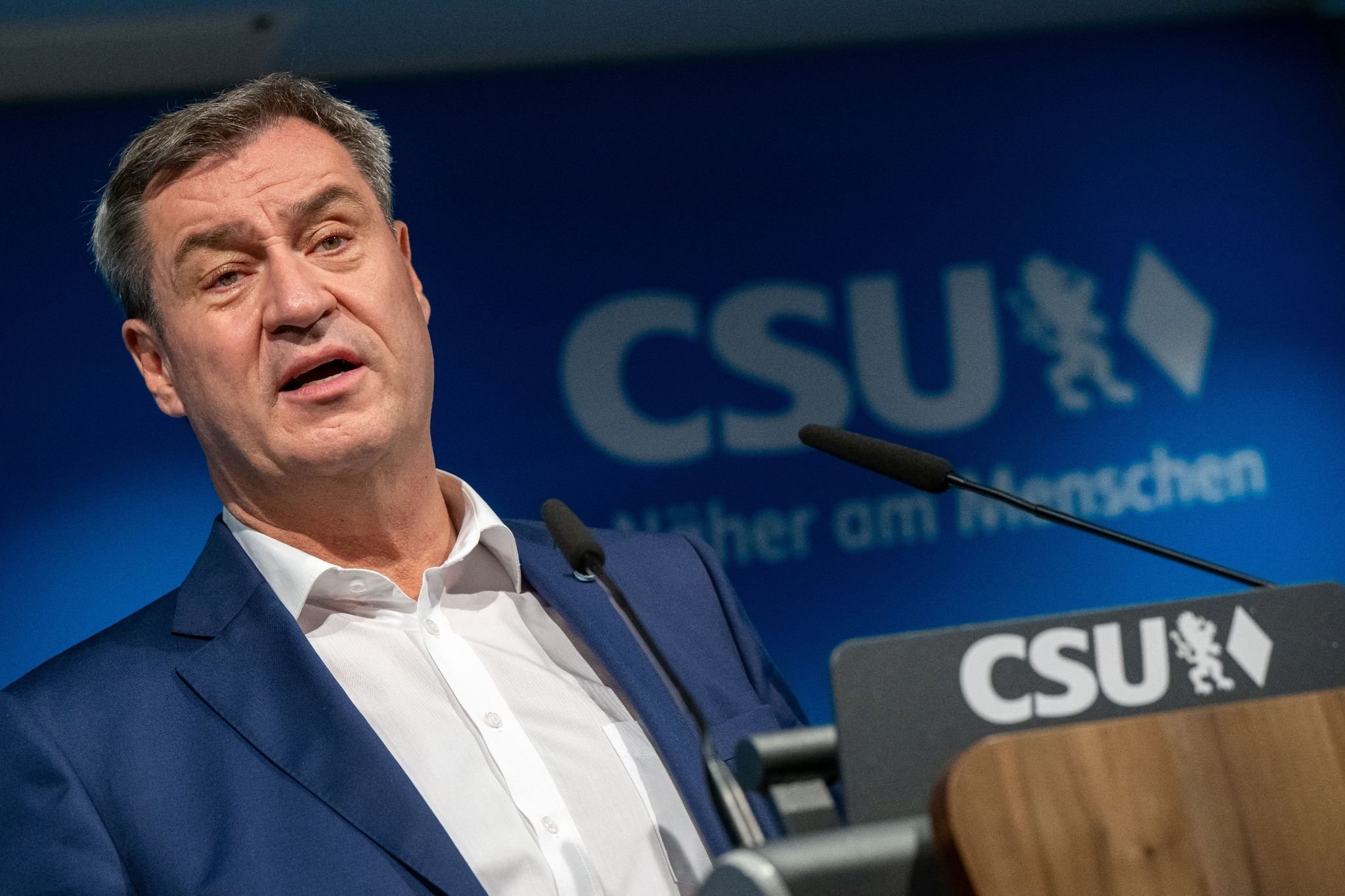 CSU Und Freie Wähler Unterzeichnen Neuen Koalitionsvertrag