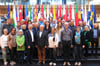 Gruppenfoto mit dem Europaabgeordneten Norbert Lins (Vierter von links in der vorderen Reihe).
