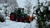 Die Räumdienste haben nach den massiven Schneefällen im Landkreis Ravensburg überall viel zu tun.