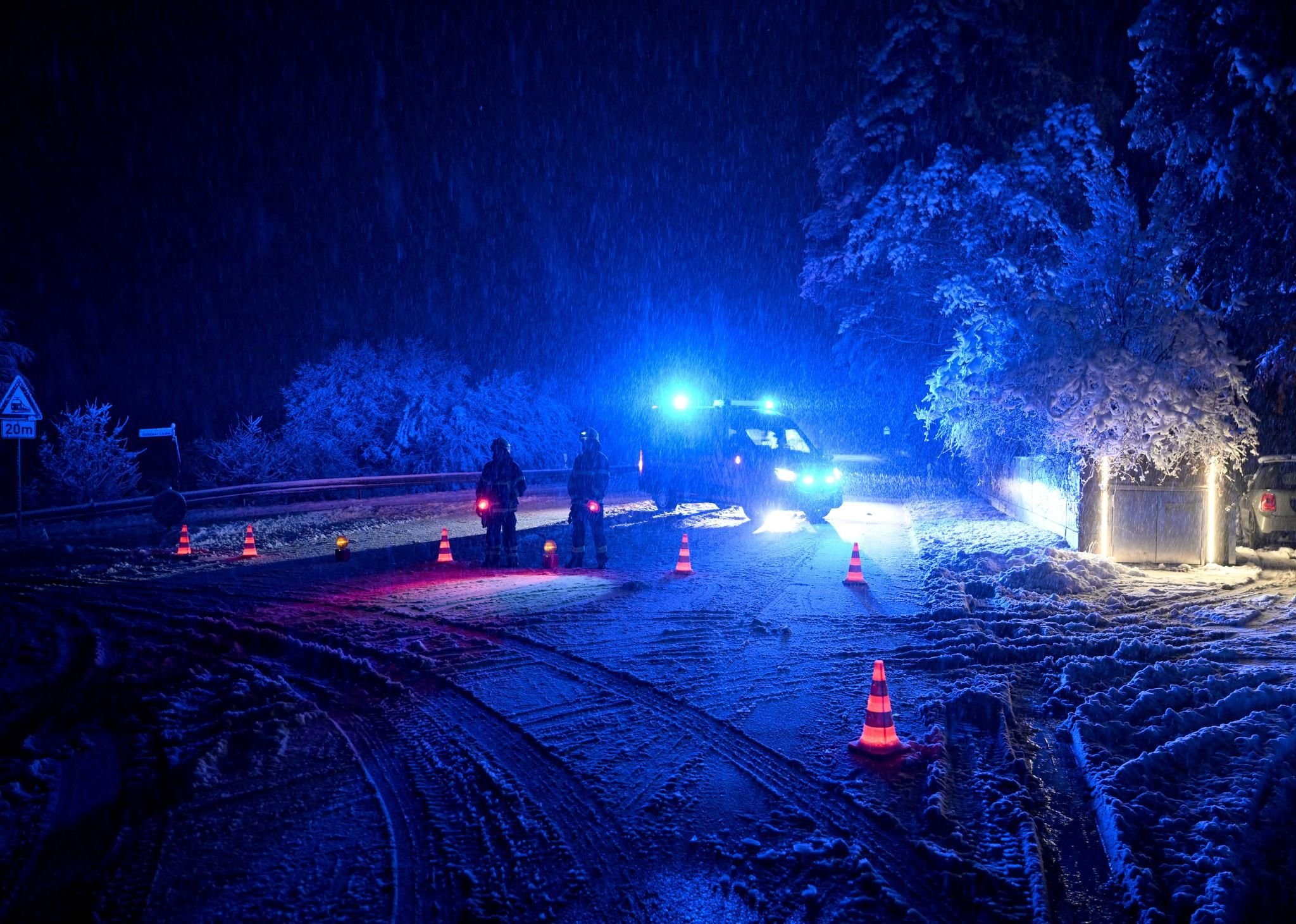 Schneechaos Für Zu Sperrung Der B28