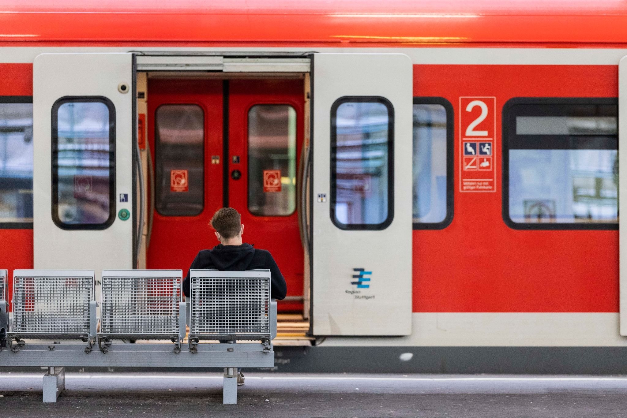 This is how I discovered a scam at Stuttgart main station