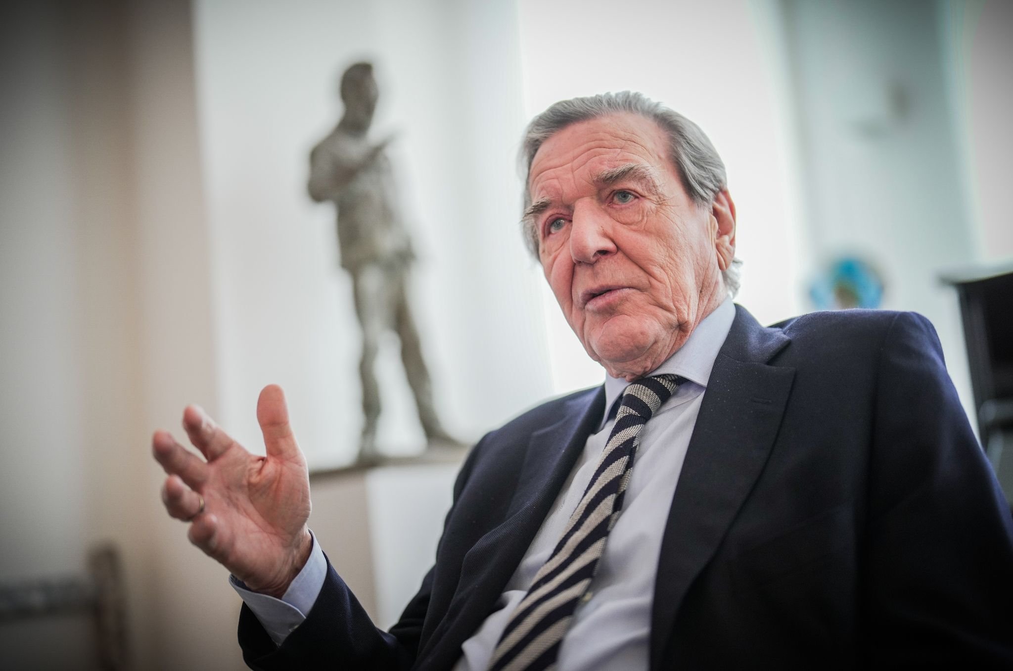 Schröder ne veut pas être effacé de l’histoire du SPD