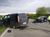 Schwerer Unfall auf B 465 bei Münsingen: Sieben Menschen schwer verletzt