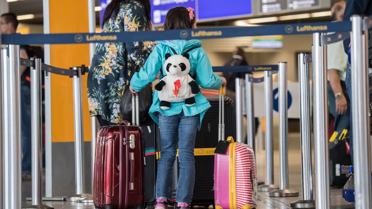 A single phone call exposes a brazen mother at Memmingen Airport