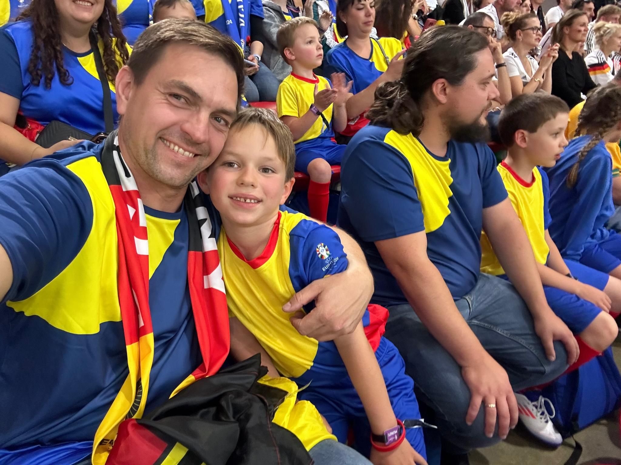 Wie wird man Einlaufkind bei Fußballspiel?
