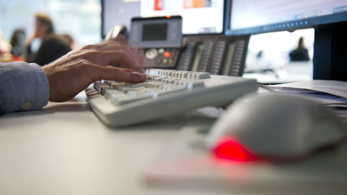 Can you work longer in an office job? This study is explosive