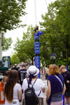 Bereits Kult am Brunnenfest: Das Kistenstaplen in der Mittelstraße.