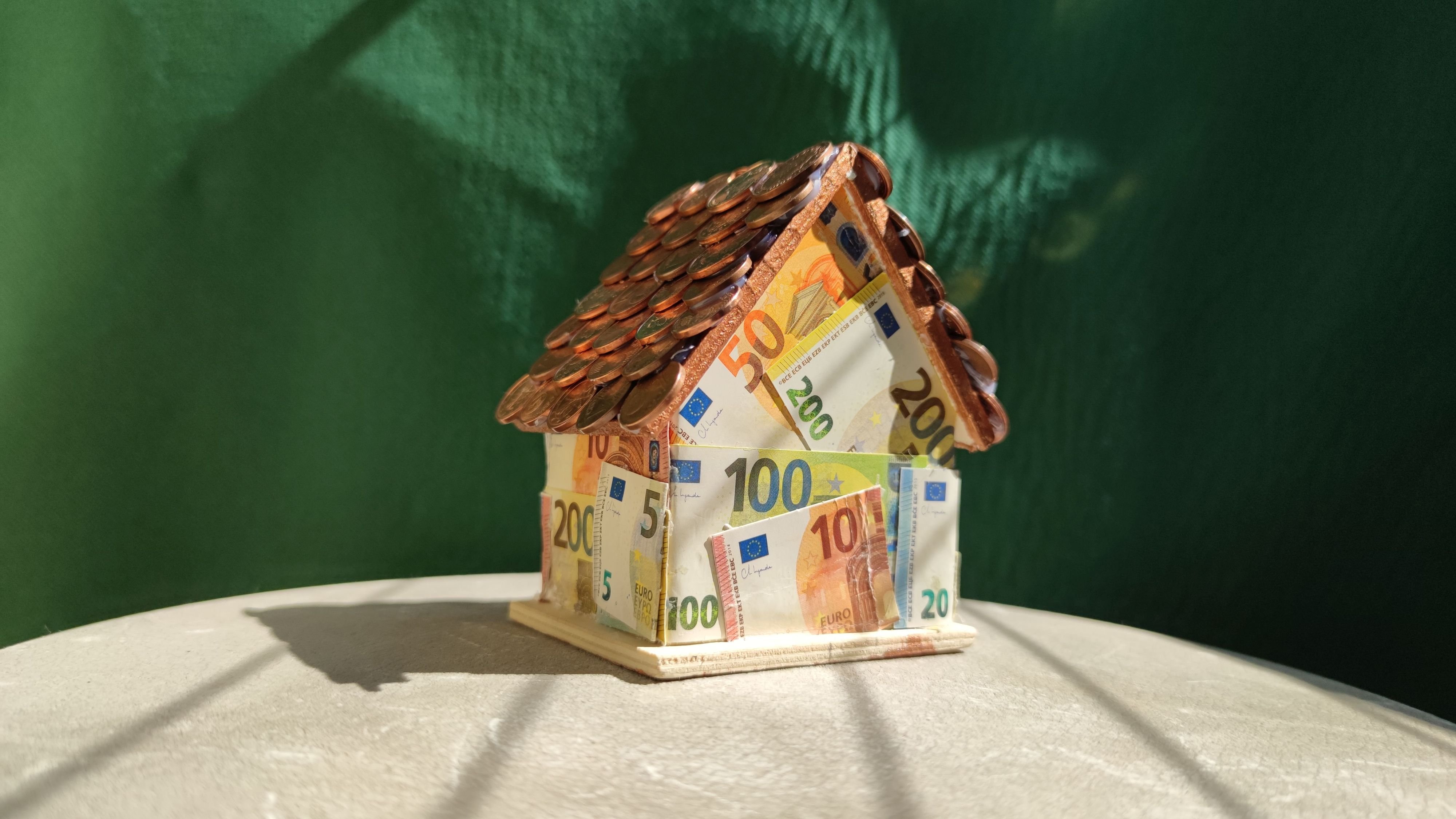 How to save money when building a house