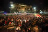 Zehntausende Menschen haben in der georgischen Hauptstadt gegen den offiziell erklärten Wahlsieg der Regierungspartei Georgischer Traum protestiert.