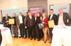 After the panel discussion, Minister of Economics Nicole Hoffmeister-Kraut (3rd VR) and the member of the Bundestag Axel Müller (2nd VR) demonstratively show signs on which the gastronomy is advertised for 7 percent VAT.