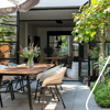 Gartenmöbeltrends 2025: Stilvoll, nachhaltig und komfortabel