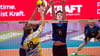 Dominik Marjanovic (re.) und die Volley Youngstars streckten sich vergebens: Grafings Volleyballer um Simon Miller (am Ball) entführten drei Punkte aus der Spacetech-Arena. 
