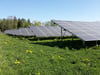 In sonnenreichen Regionen produzieren Photovoltaikanlagen oft mehr Strom, als benötigt wird – das Gesetz soll helfen, diese Energie sinnvoll zu nutzen.