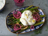 Perfekt fürs BBQ: Grüner Spargel mit Burrata und Ranchdip
